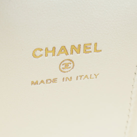Chanel White CC Mini Heart Crush Vanity Case With Chain