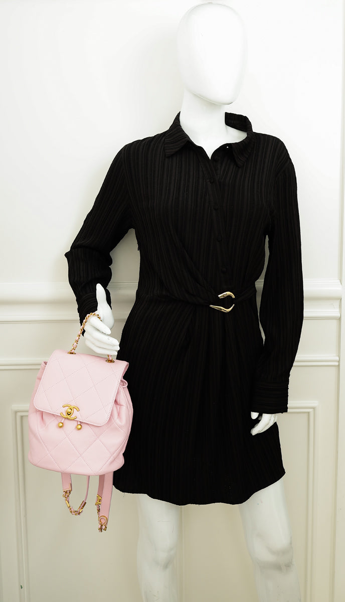 chanel vintage backpack mini Chanel Pink CC Logo Backpack Small Bag – THE CLOSET