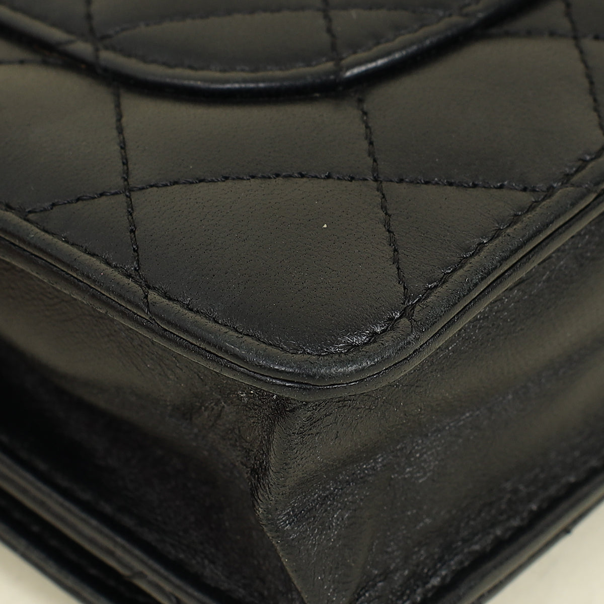 Chanel Black CC Classic Wallet On Chain