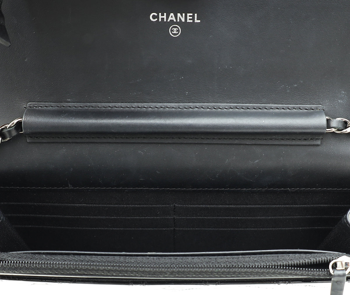 Chanel Black CC Classic Wallet On Chain