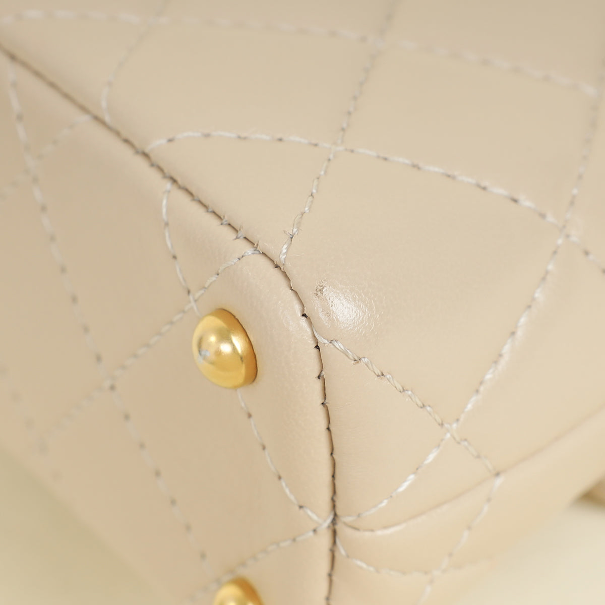 Chanel Beige Top Handle Small Flap Bag – THE CLOSET