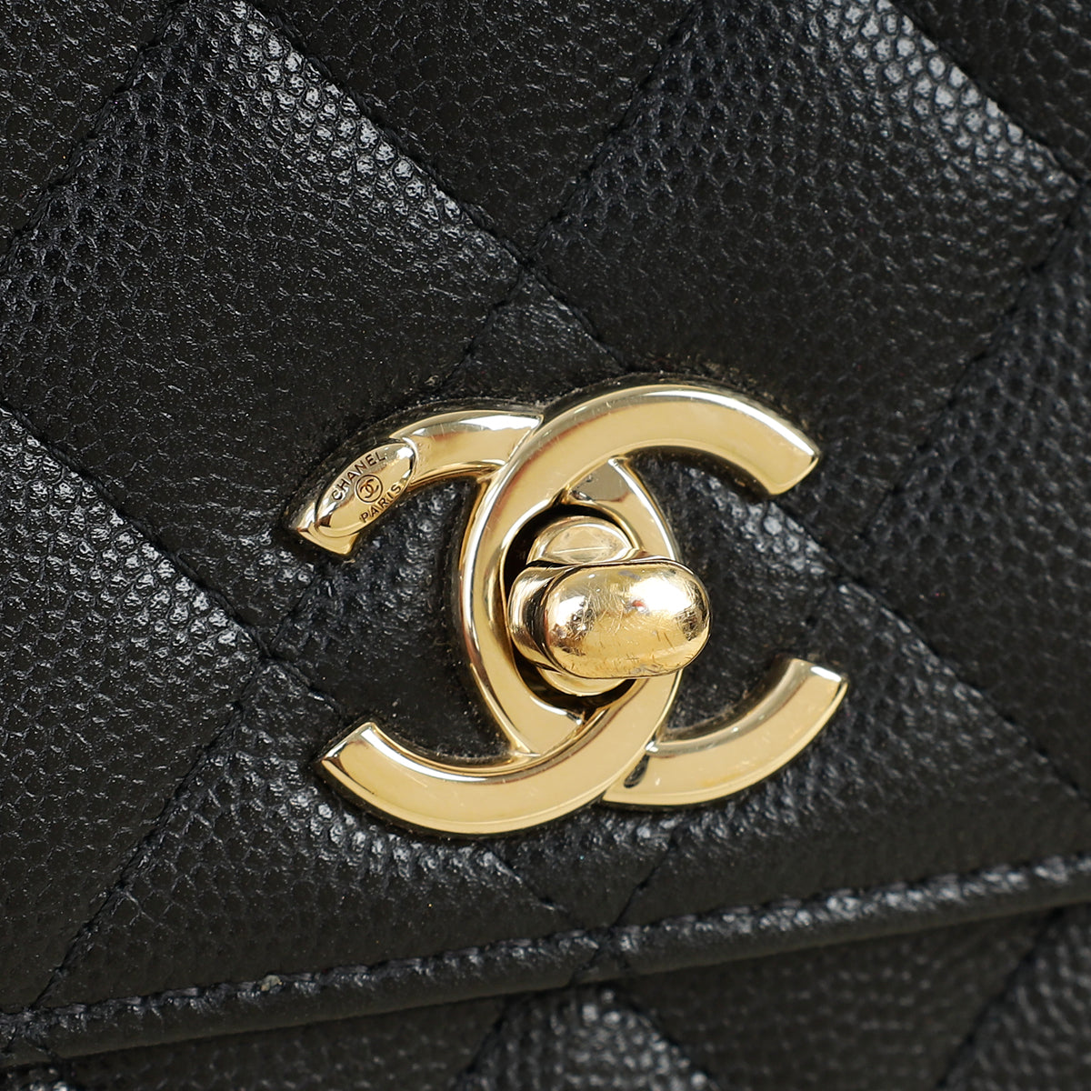 Chanel Black CC Coco Handle Micro Chain Bag – THE CLOSET