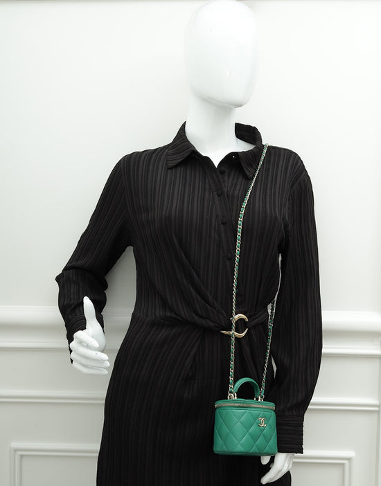 Load image into Gallery viewer, Chanel Green Mini Vanity Chain Bag
