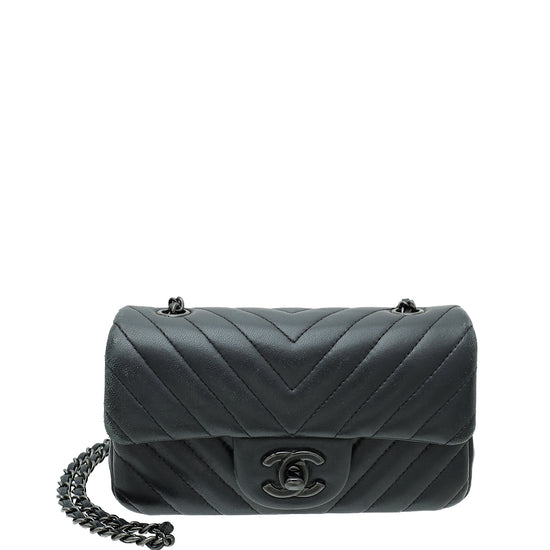 Chanel So Black CC Chevron Mini Bag – The Closet