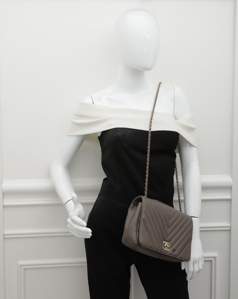 Chanel Brown Chevron Statement Flap Bag – The Closet