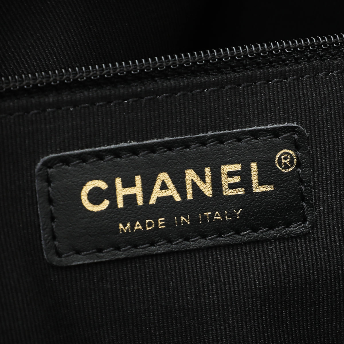 Chanel Black Double Zip Chain Top Handle Camera Bag – THE CLOSET