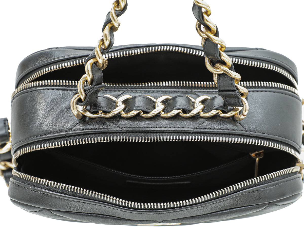 Chanel Black Double Zip Chain Top Handle Camera Bag – THE CLOSET