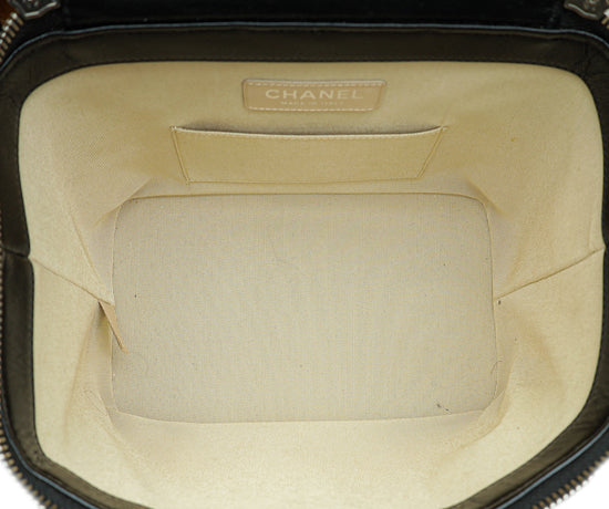 Chanel Bicolor CC Ratan Vanity Case