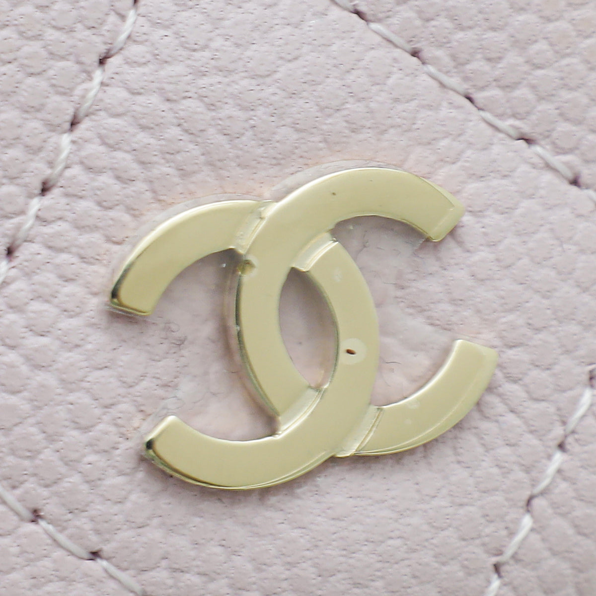 Chanel Light Pink Chain Around Airpods Case with Chain – The Closet