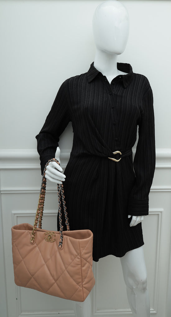 Chanel Blush CC 19 Shopping Bag