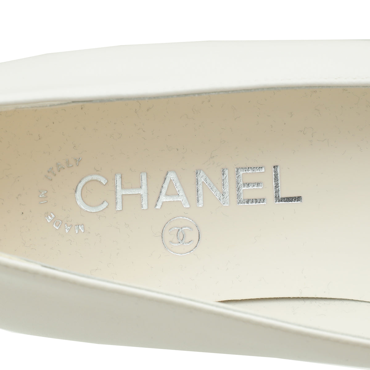 Chanel White CC Camellia Flower Flat Ballerina 39 – THE CLOSET
