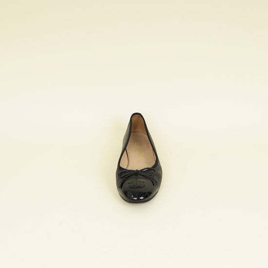 Chanel Black CC Cap Toe Flat Ballerina 38
