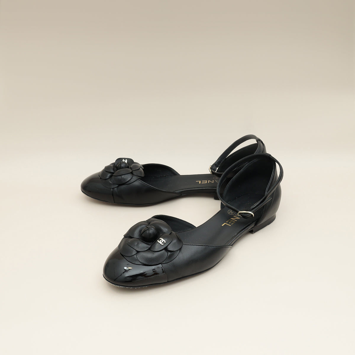 Chanel Black CC Cap Toe Camellia Ballerina 39