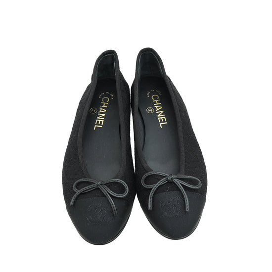 Load image into Gallery viewer, Chanel Black CC Cap Toe Jersey Flat Ballerina 36.5
