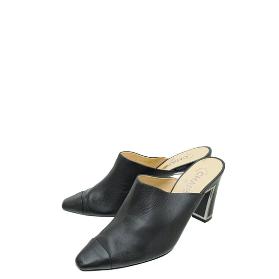 Chanel Beige/Gold Leather CC Cap Toe Block Heel Pumps Size 41 at