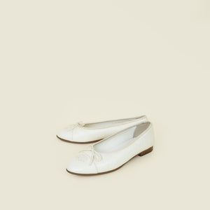 Chanel Ivory CC Ballet Flats 40