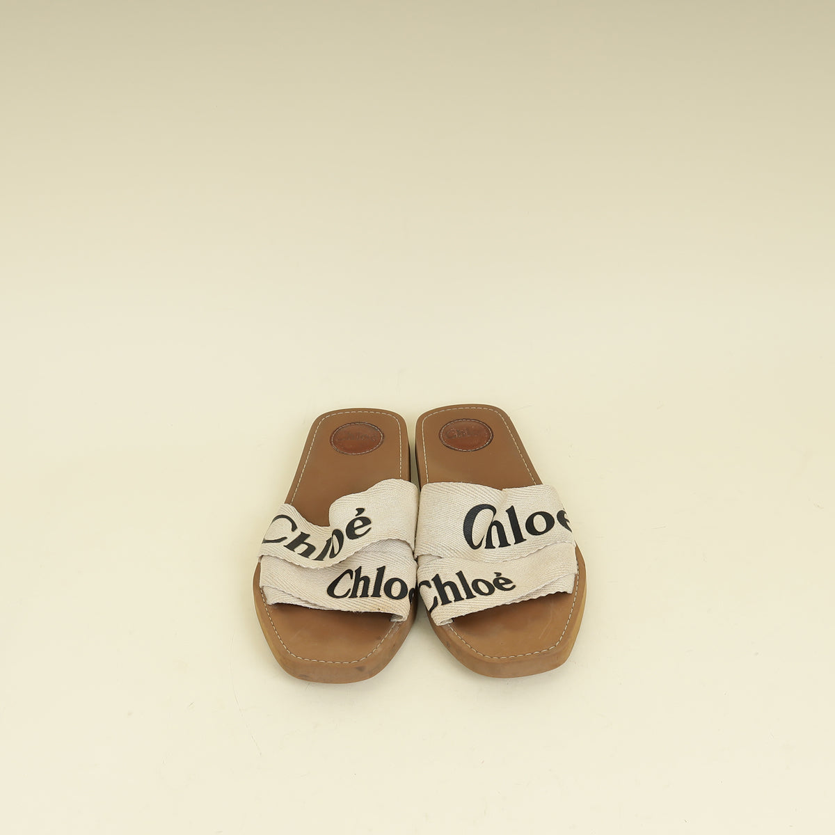 Chloe Bicolor Woody Flat Mule 40