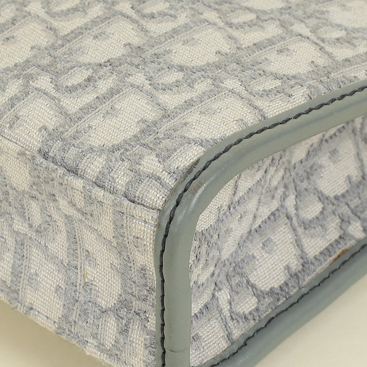 Christian Dior Gray 30 Montaigne Dea Pouch