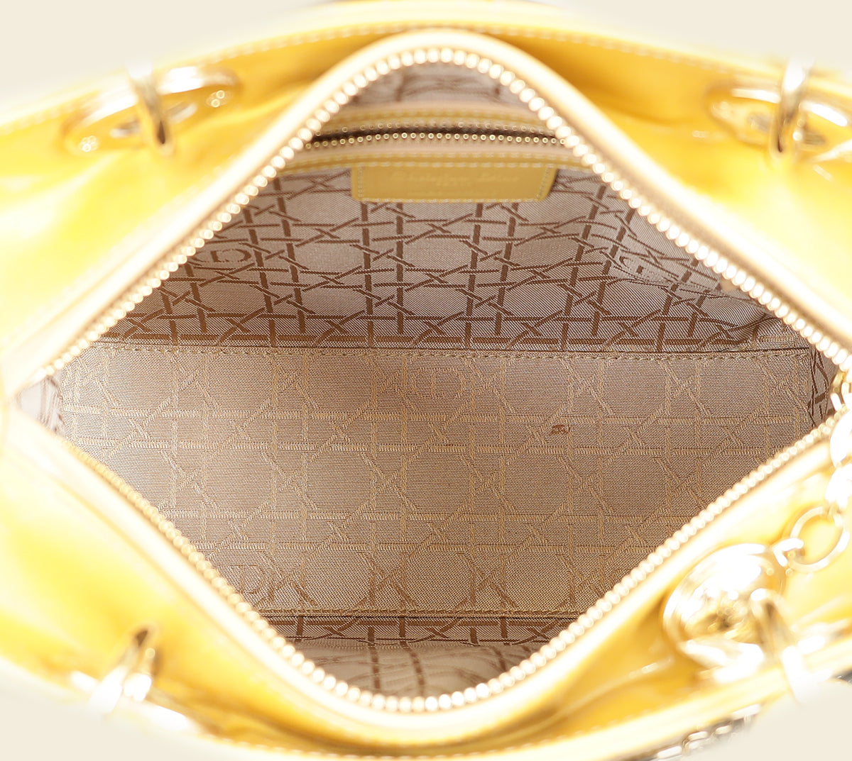 Christian Dior イエローベスト Lサイズ Christian Dior Yellow Lady Dior Medium Bag – THE CLOSET