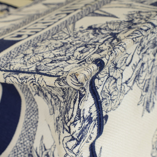 Christian Dior Bicolor Reve d'Infini Embroidery Book Tote Medium Bag