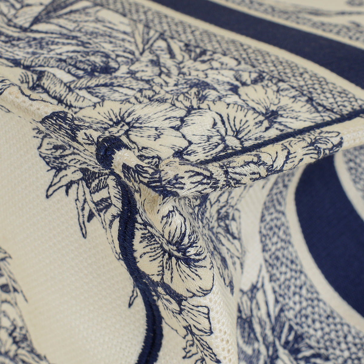 Christian Dior Bicolor Reve d'Infini Embroidery Book Tote Medium Bag