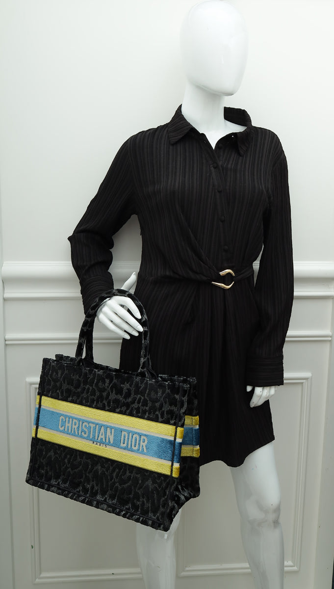 Christian Dior Bicolor Mizza Medium Book Tote Bag – THE CLOSET