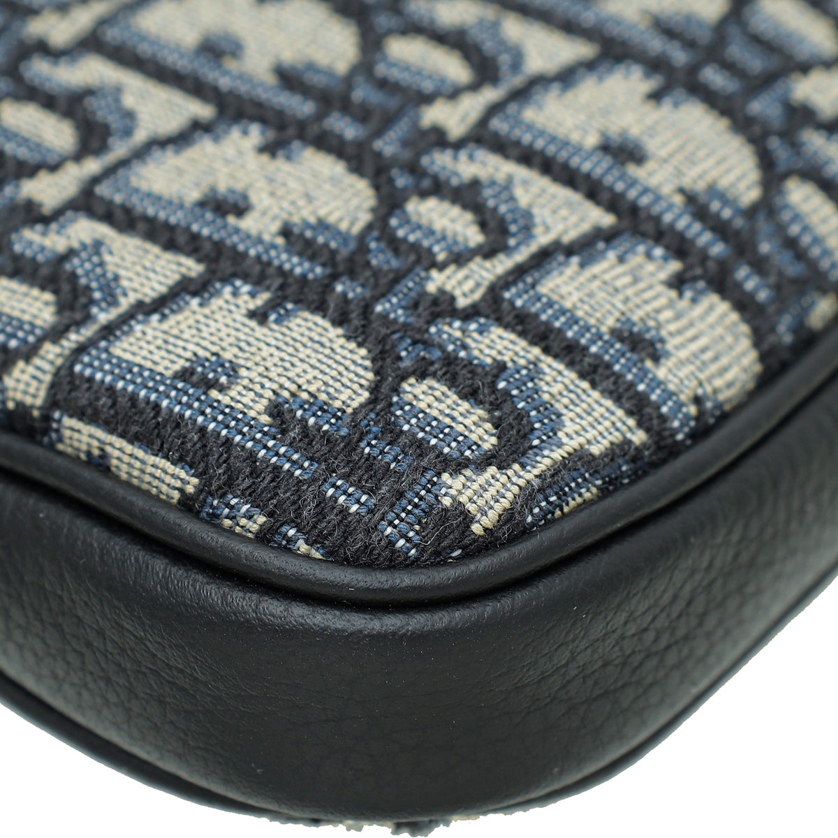 Christian Dior Navy Blue Oblique Laptop Case – THE CLOSET