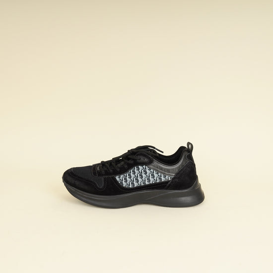 Christian Dior Black B25 Runner Sneaker 43-Christian Dior-THE CLOSET