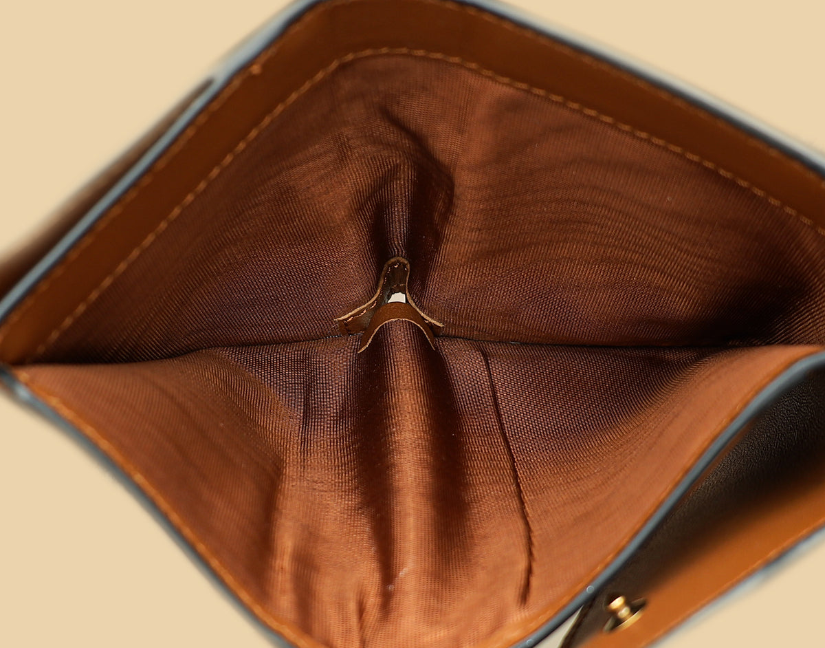 Christian Dior Brown Saddle Lotus Wallet – THE CLOSET