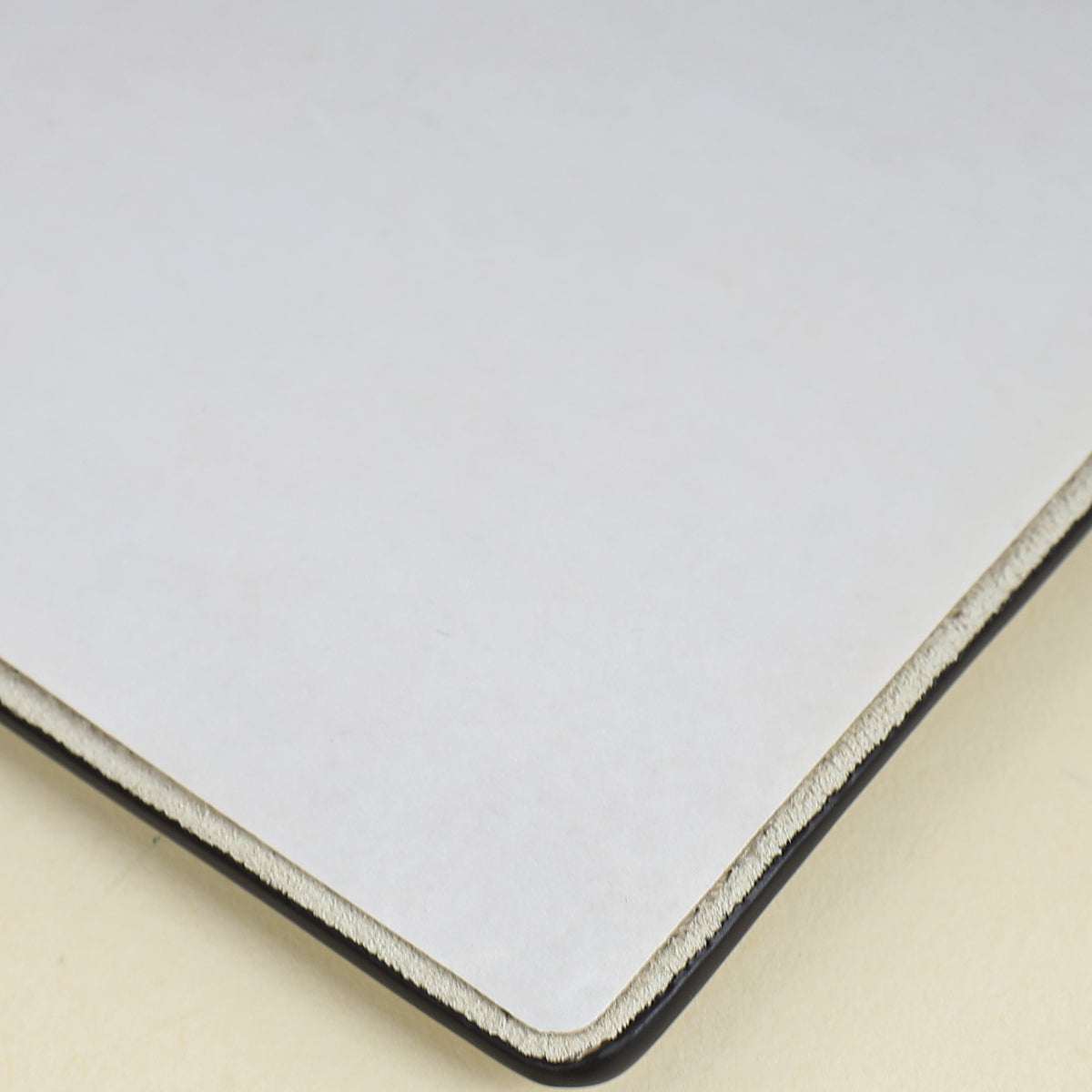 FENDI x CHAOS ノートパソコンカバー Fendi Bicolor x Chaos Laptop/Ipad Cover/Sticker – THE CLOSET