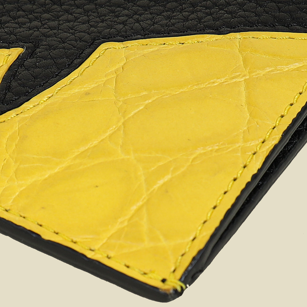 Fendi Bicolor Monster Bugs Eye Zipped Cardholder – THE CLOSET
