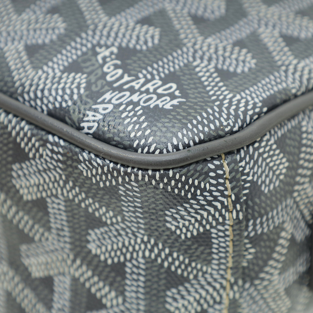 Goyard Gris Goyardine Cap-Vert PM Bag