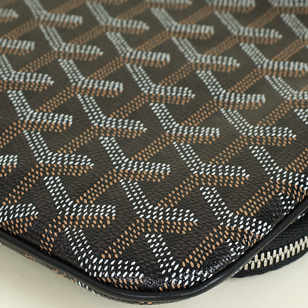 Goyard Black Goyardine Sainte-Marie MM Clutch