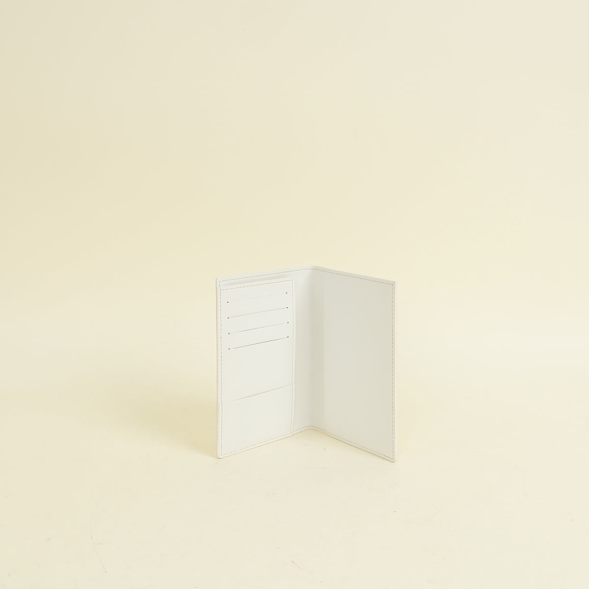 Goyard White Goyardine Grenelle Passport Cover