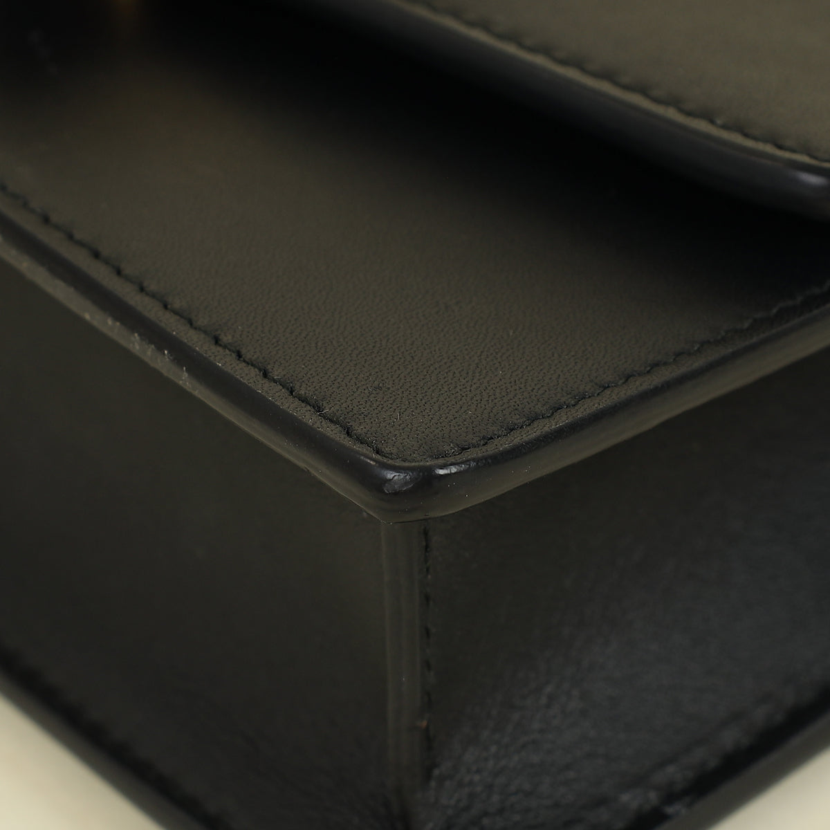 Gucci Black Sylvie Super Mini Chain Bag