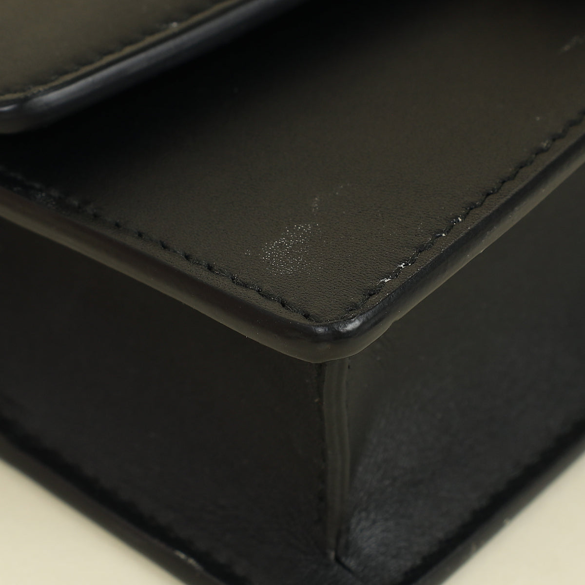 Gucci Black Sylvie Super Mini Chain Bag