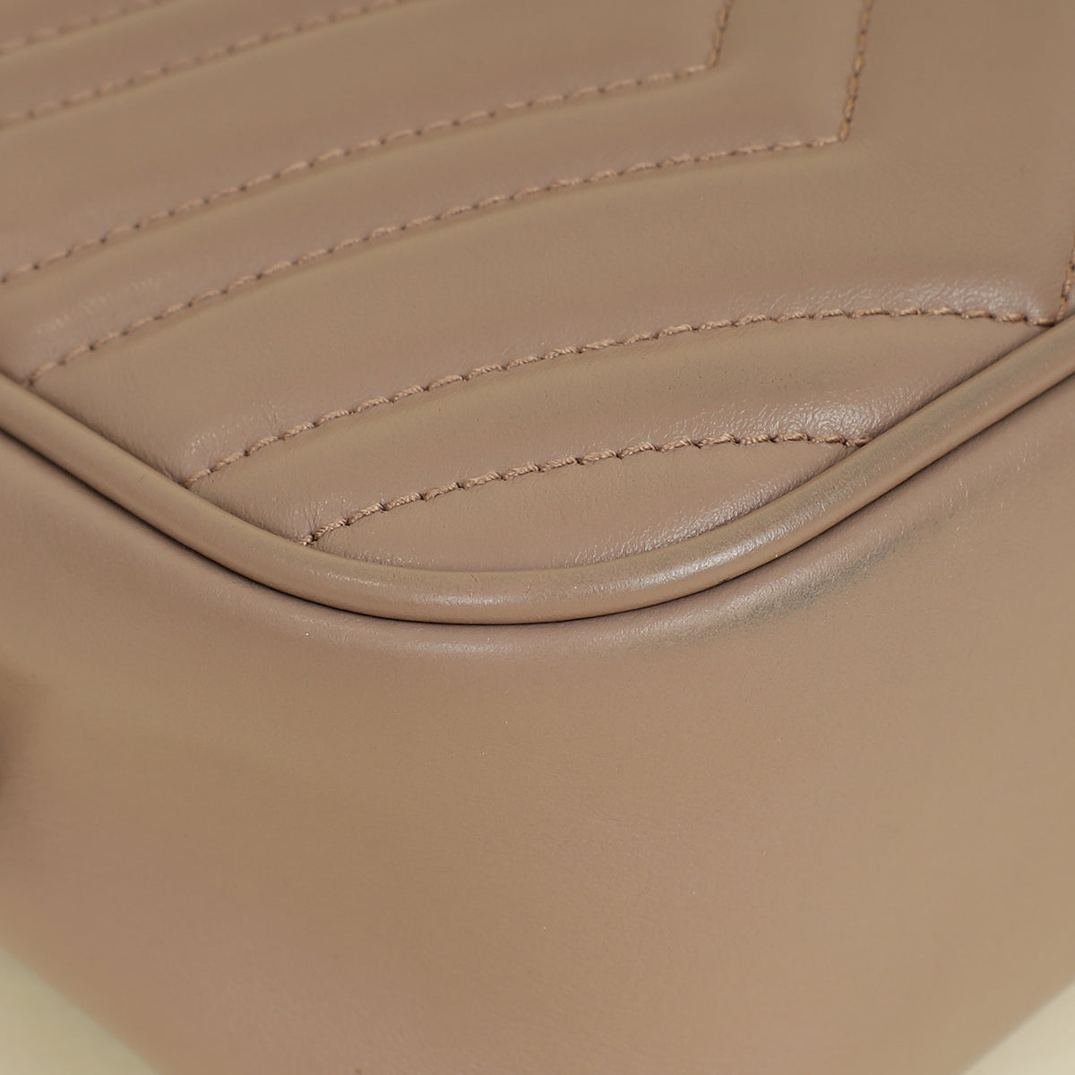 Gucci Rose Porcelaine GG Marmont Camera Small Bag