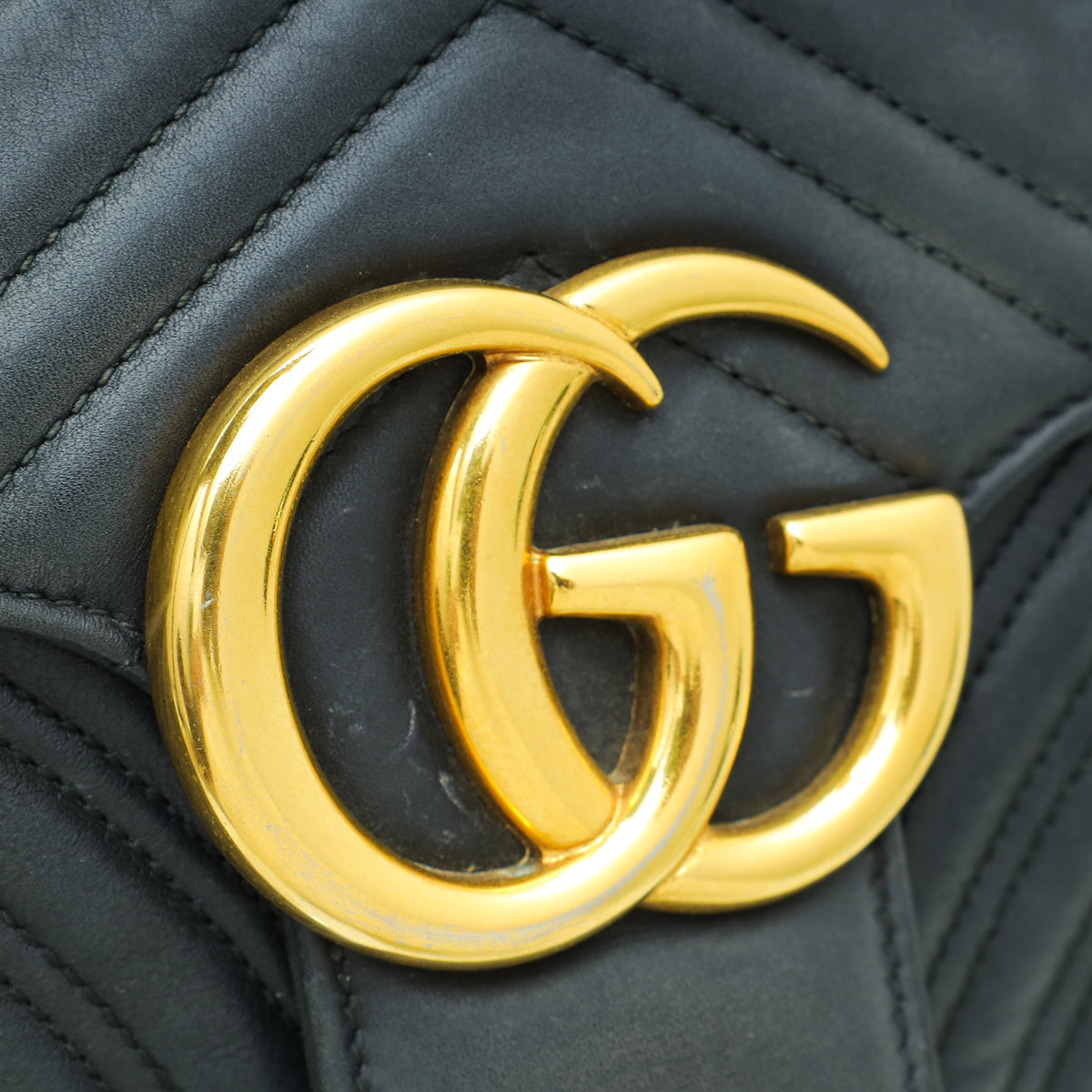 Gucci Black GG Marmont Matelasse Medium Shoulder Bag