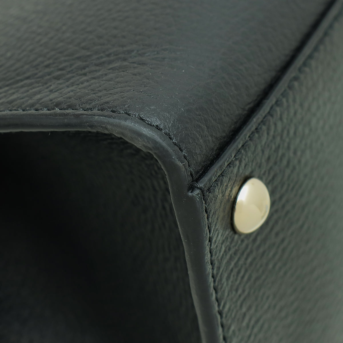 Gucci Black Soho Interlocking G Medium Tote Bag – THE CLOSET Gucci Black Soho Interlocking G Medium Tote Bag – THE CLOSET
