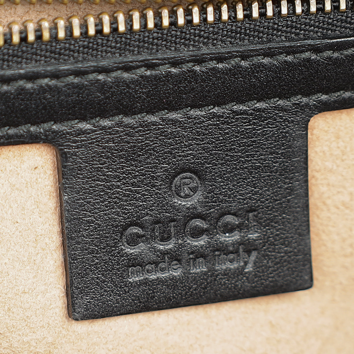 Gucci Black GG Marmont Medium Shoulder Bag