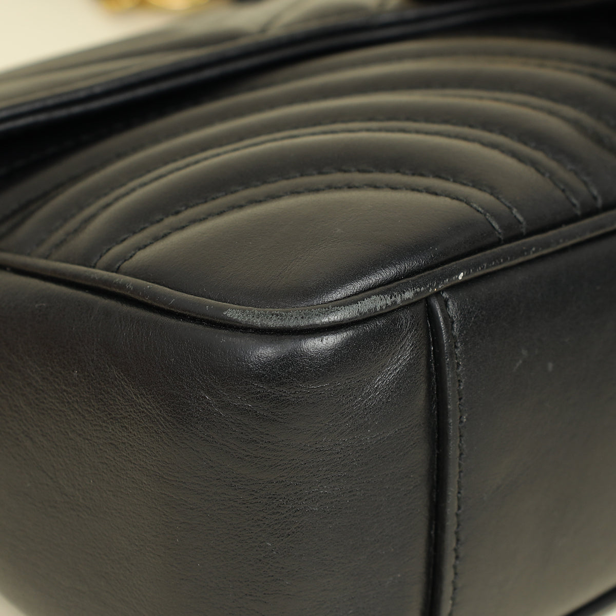 Gucci Black GG Marmont Medium Shoulder Bag