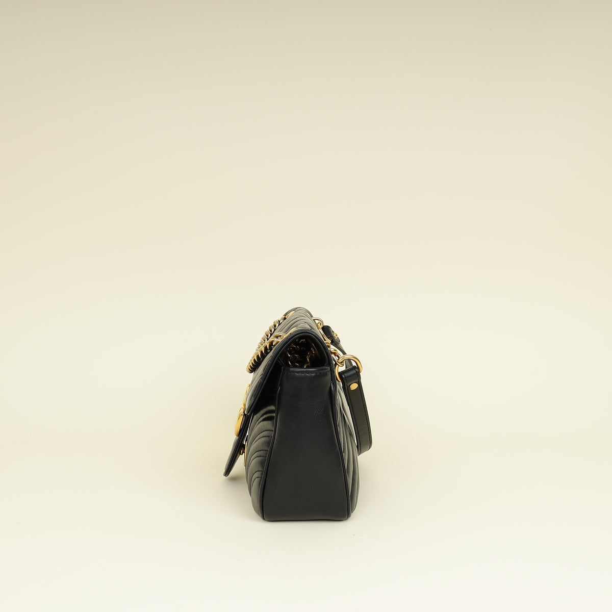 Gucci Black GG Marmont Medium Shoulder Bag