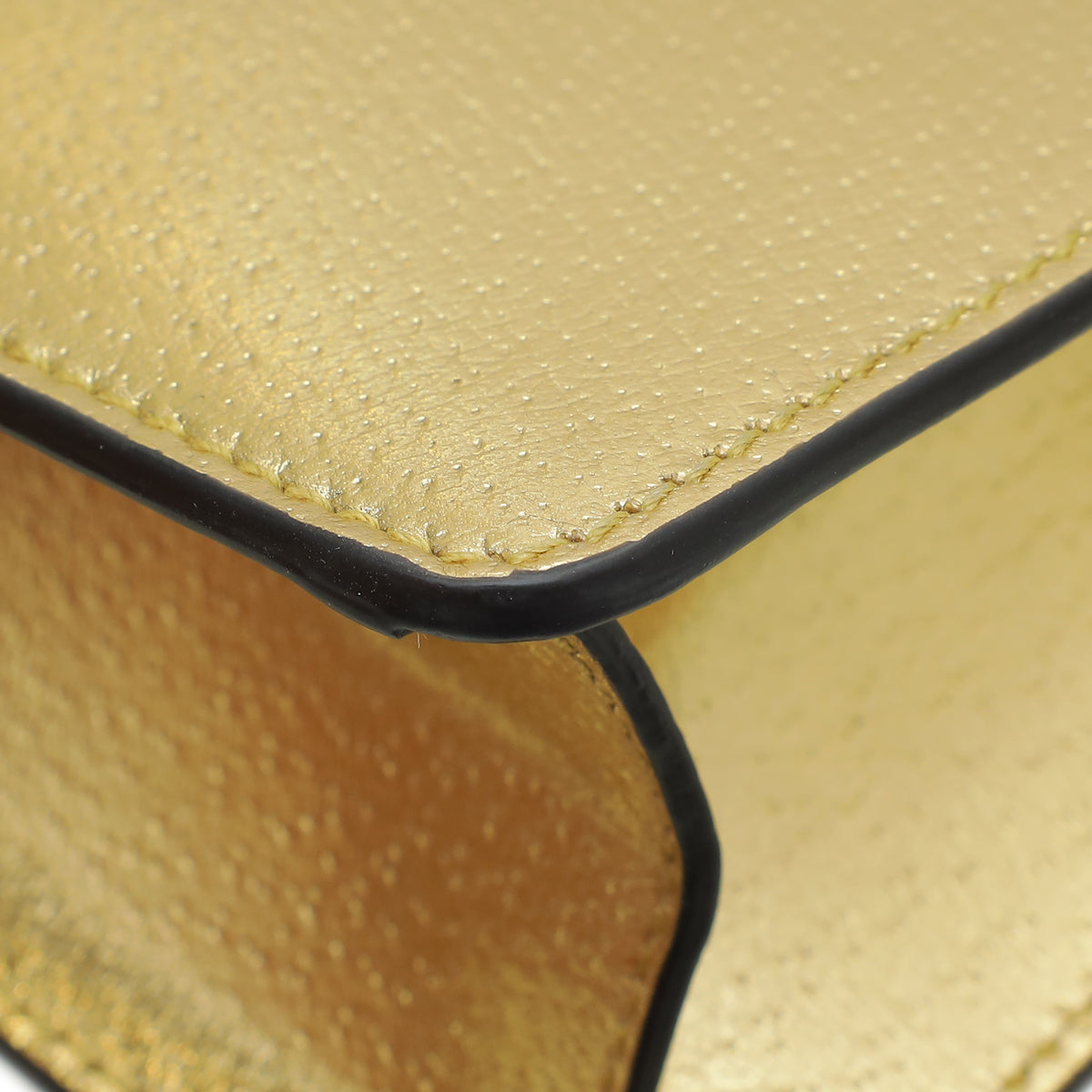 Gucci Gold Dionysus Small Shoulder Bag – THE CLOSET