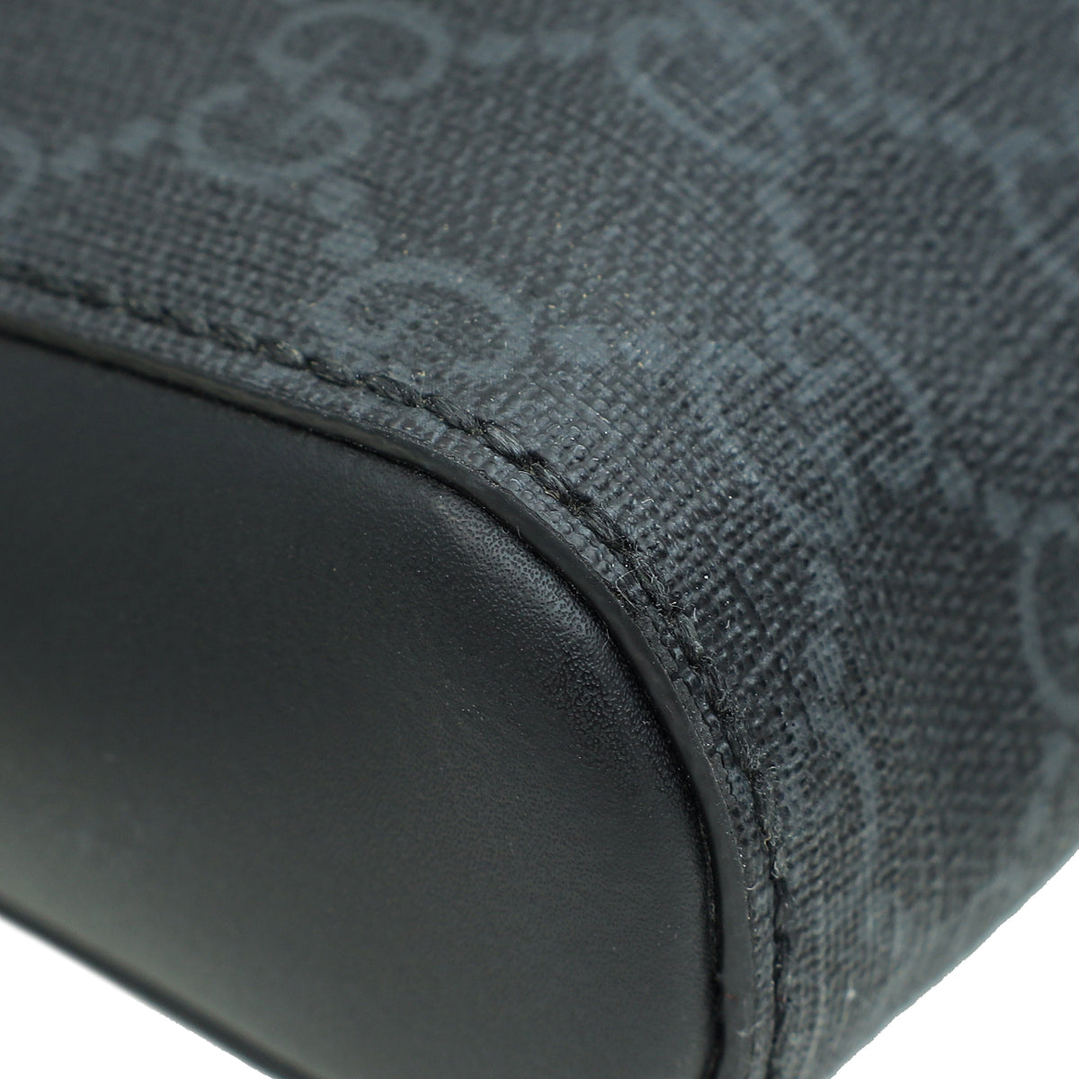 Gucci Bicolor GG Supreme Messenger Bag-Gucci-THE CLOSET