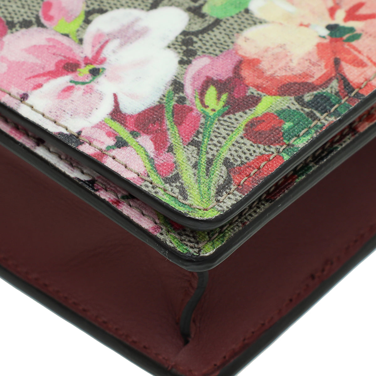 Gucci Bicolor Blooms Print Chain Wallet