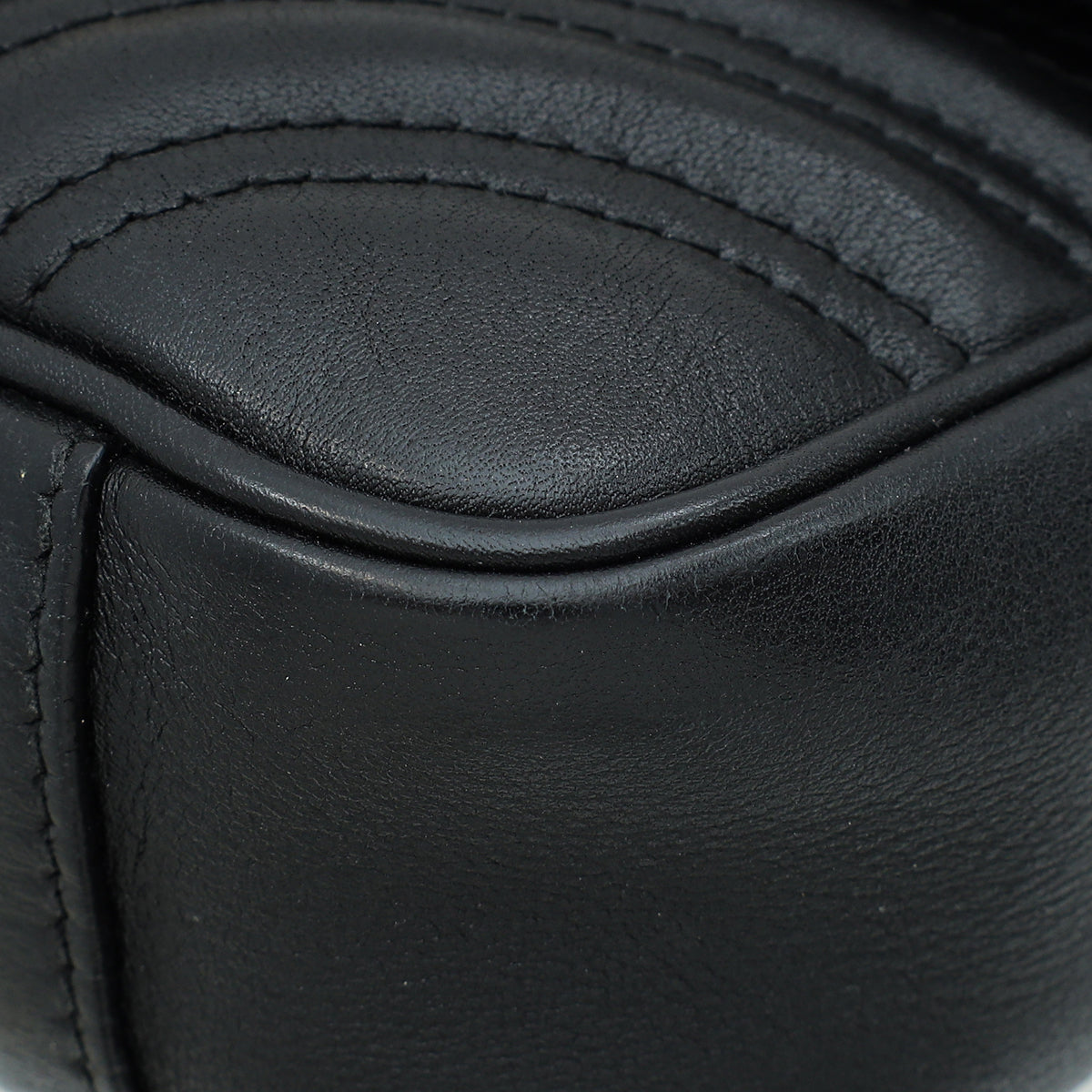 Gucci Black GG Marmont Mini Shoulder Bag