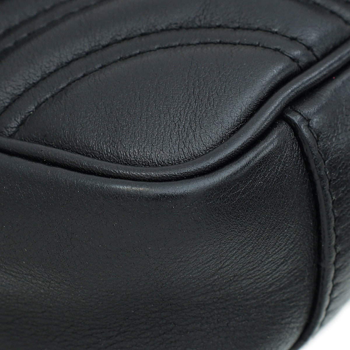 Gucci Black GG Marmont Mini Shoulder Bag