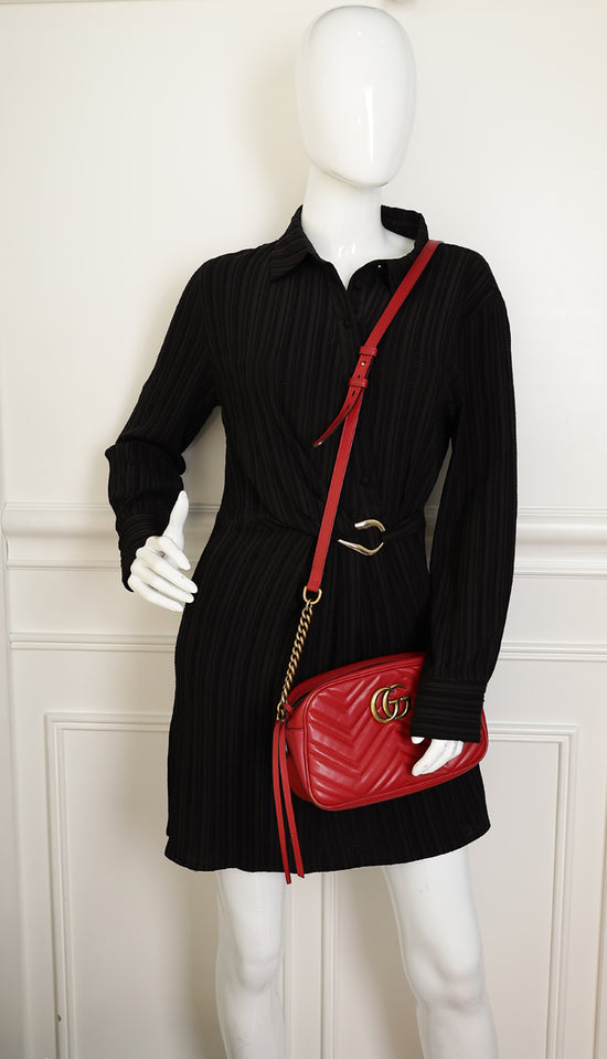 Gucci Red GG Marmont Camera Small Bag – THE CLOSET Gucci Red GG Marmont Camera Small Bag – THE CLOSET
