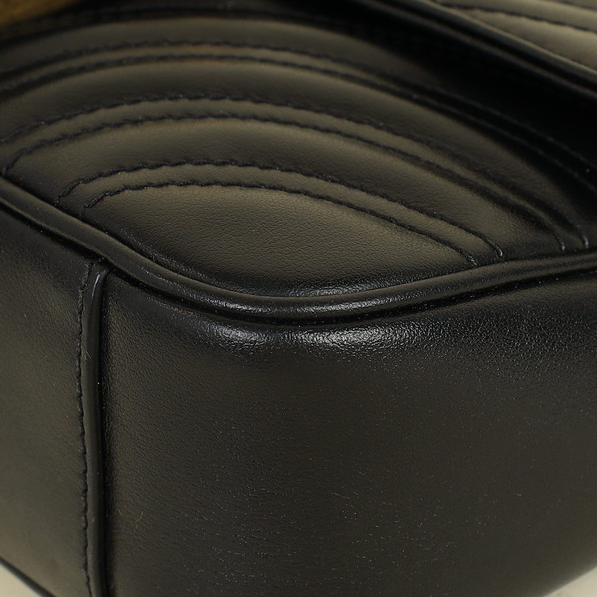 Gucci Black Marmont Small Shoulder Bag