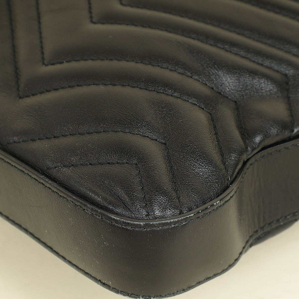 Gucci Black GG Marmont Messenger Bag